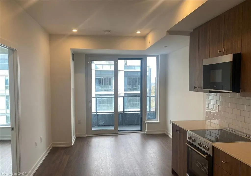 15 Wellington Street S, #1914