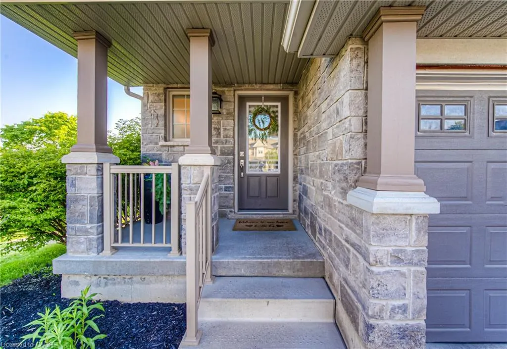 6 Upper Mercer Street, #C14