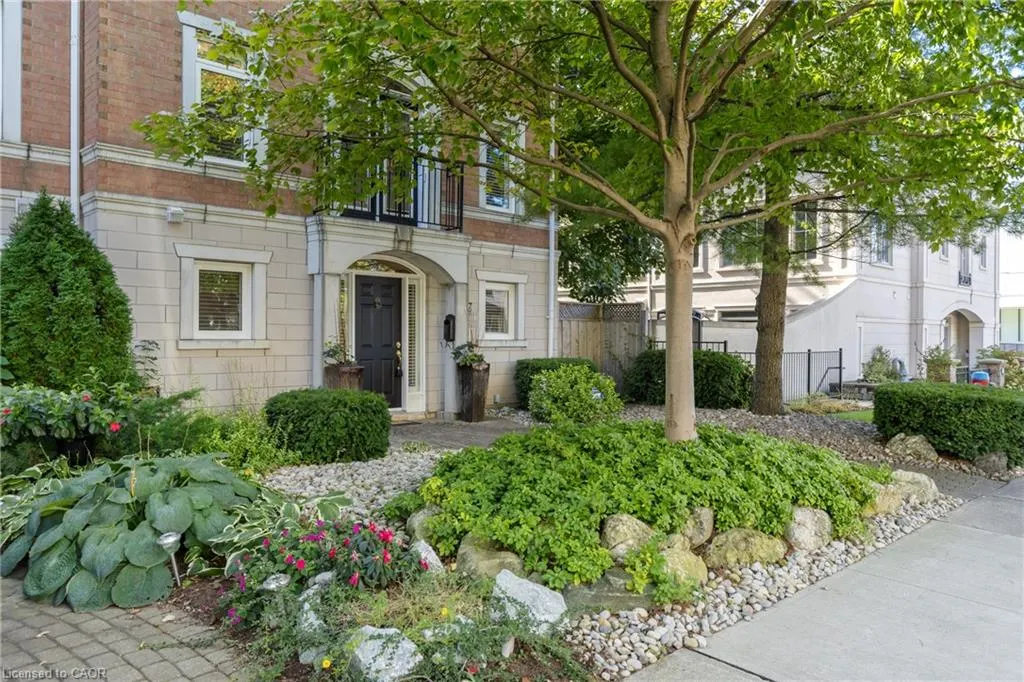 126 Brant Street