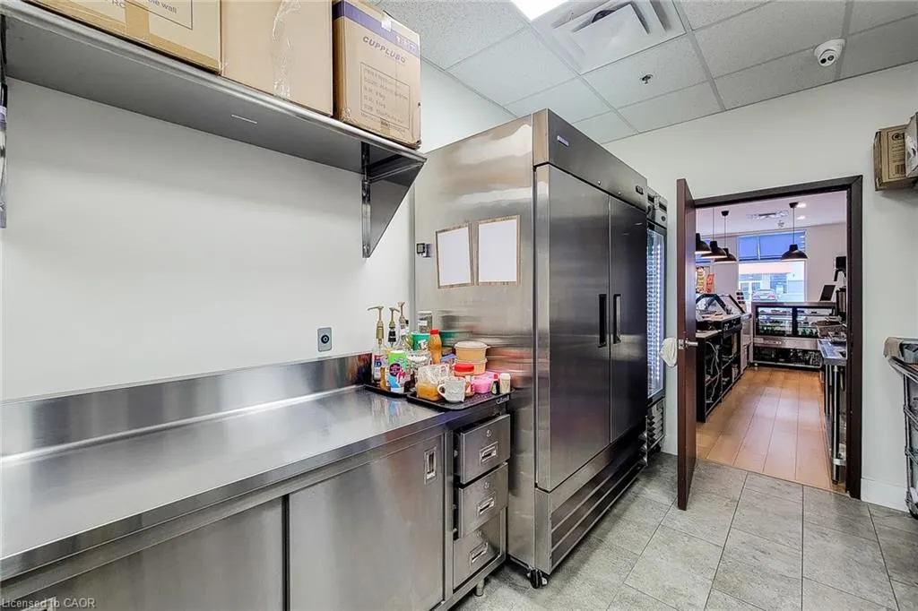1040 Garner Road W, #C103