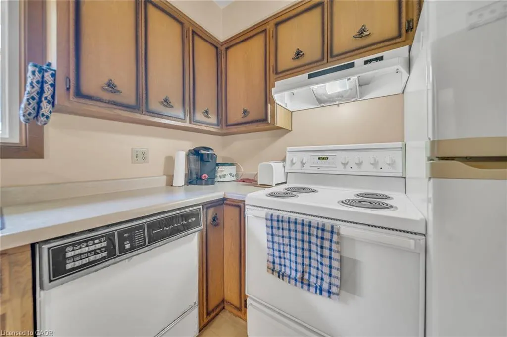 395 Mossom Place
