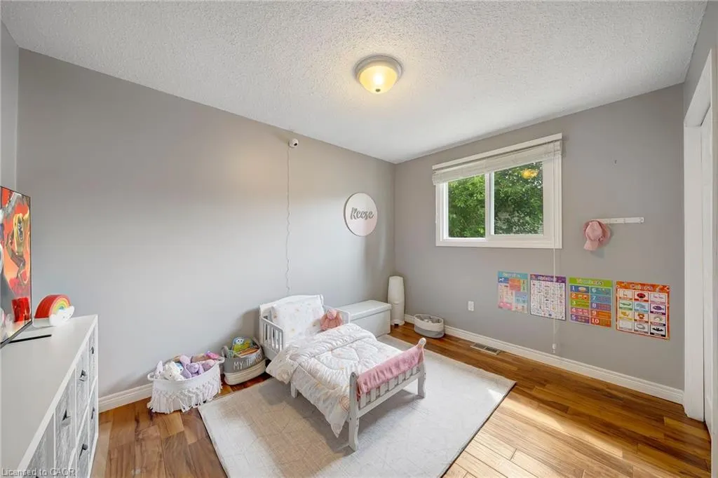 28 Lynden Hill Crescent