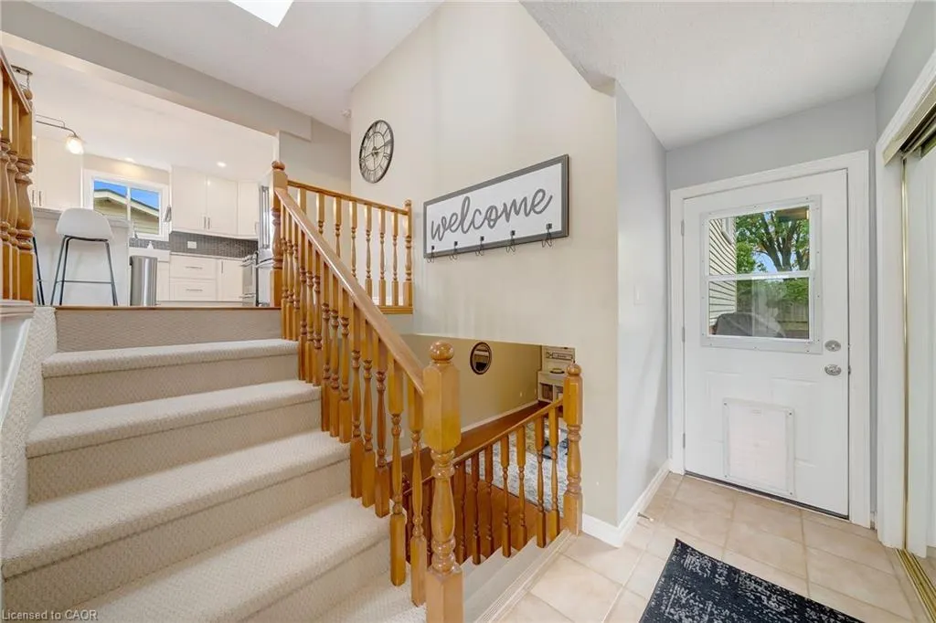 28 Lynden Hill Crescent