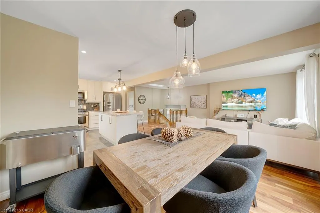 28 Lynden Hill Crescent