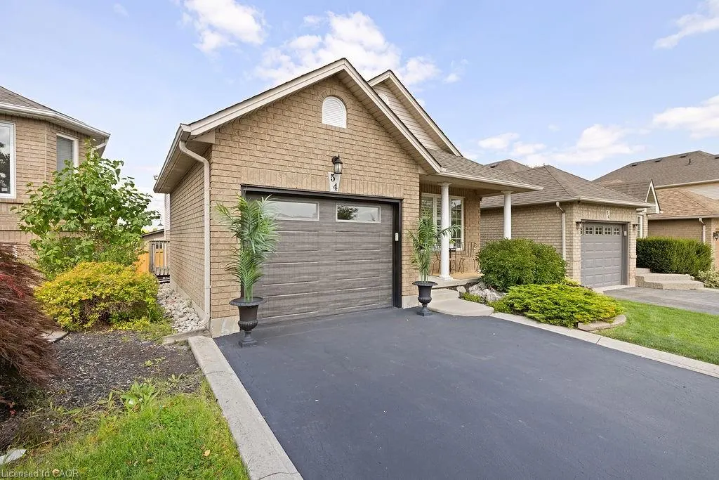 54 Briarose Place