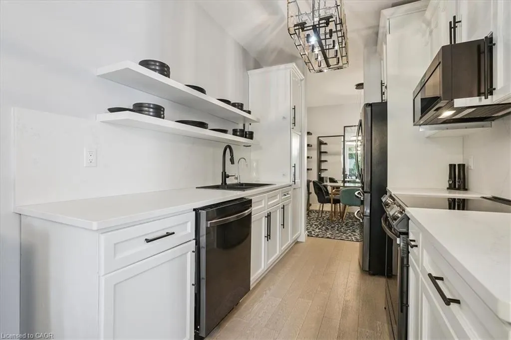 5200 Dorchester Road, #3