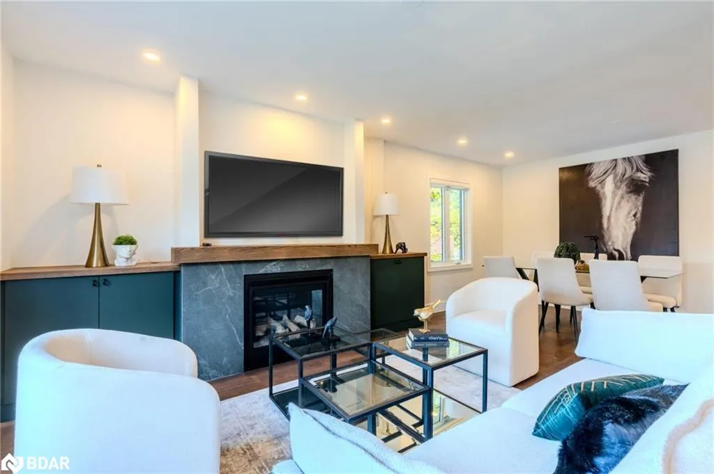 319 East 16th Street
