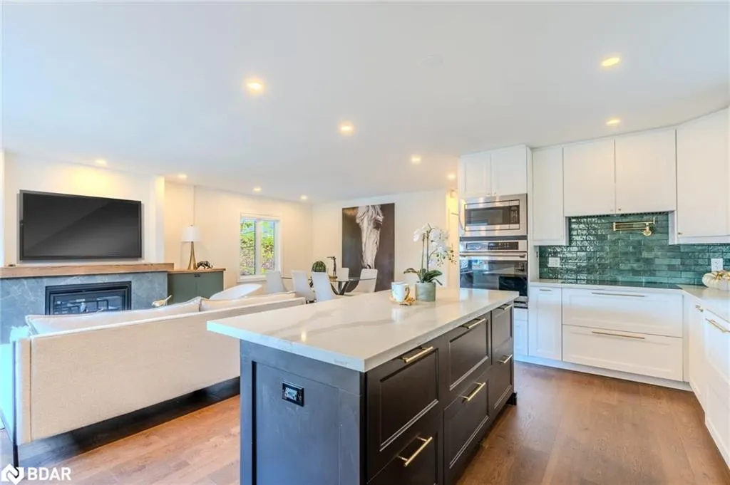 319 East 16th Street