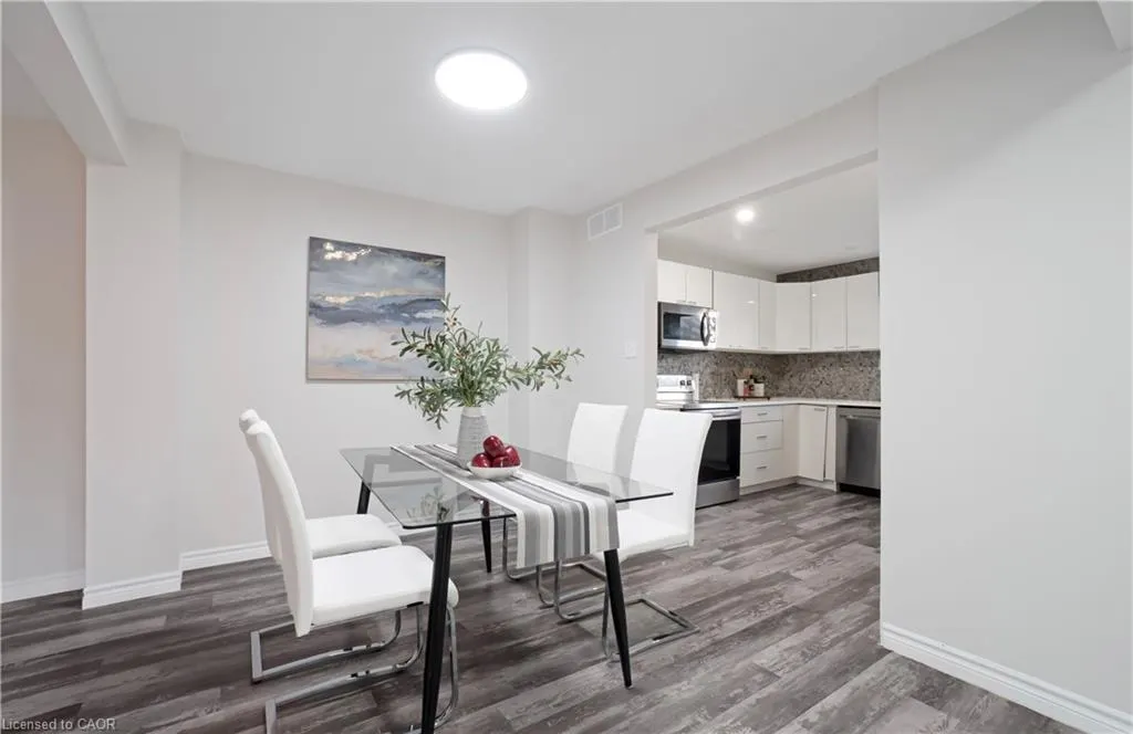 770 Fanshawe Park Road E, #60