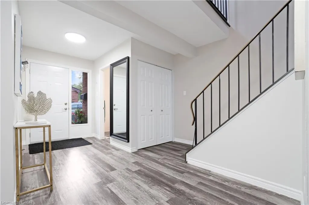 770 Fanshawe Park Road E, #60