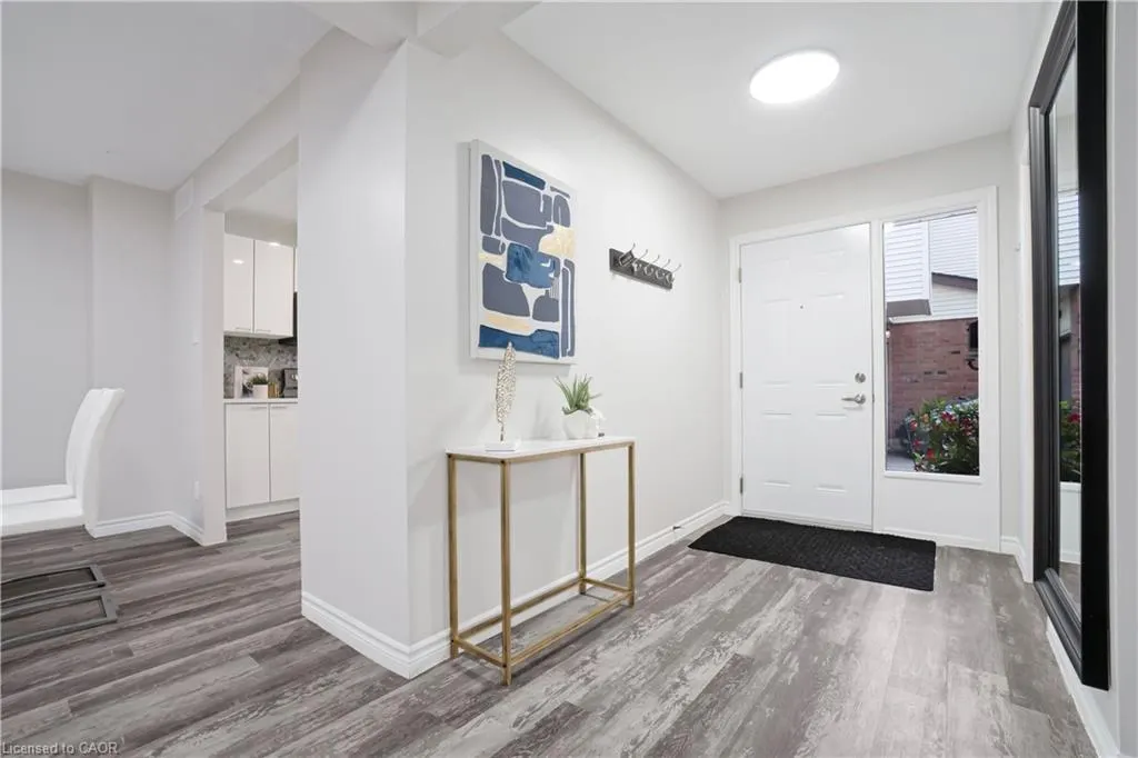 770 Fanshawe Park Road E, #60