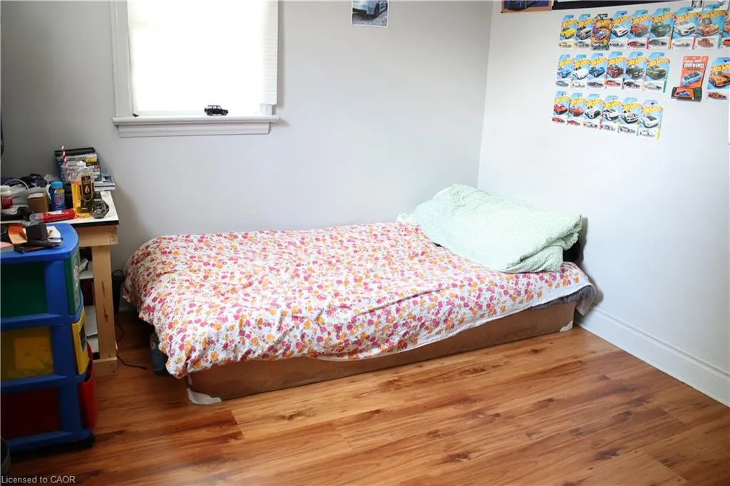 665 Lakeshore Road