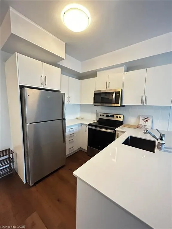 1000 Lackner Place, #208