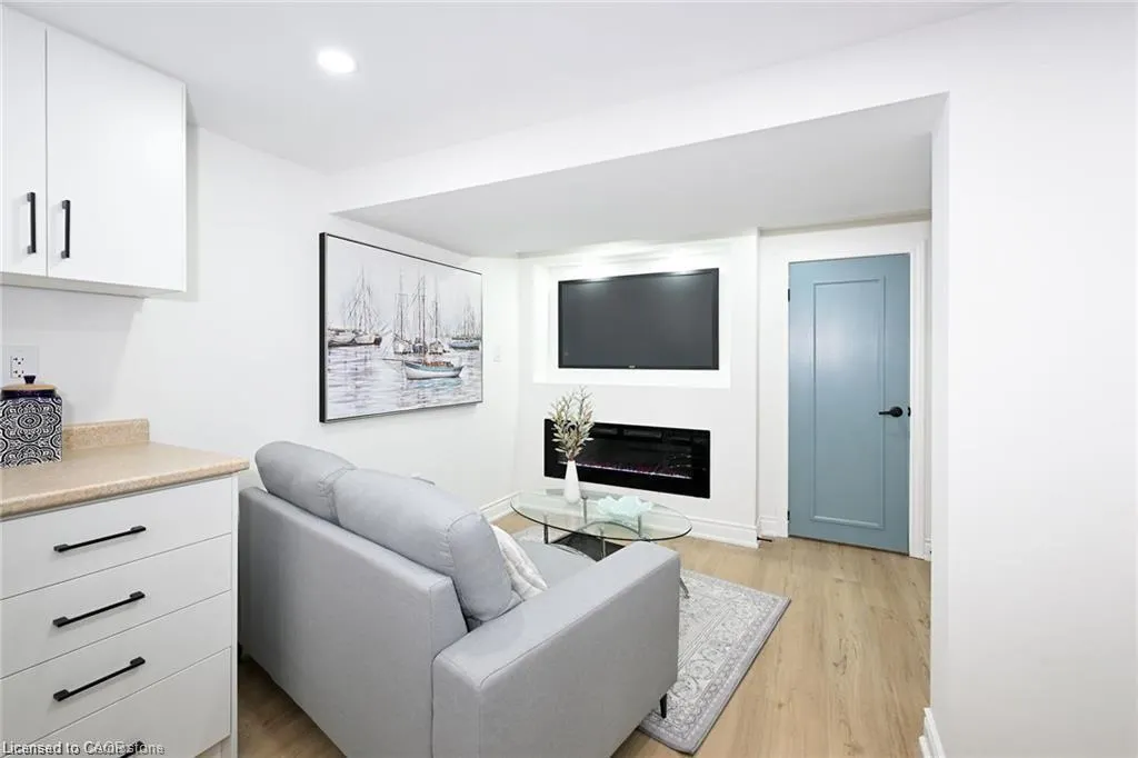 213 East 28th Street, #Lower