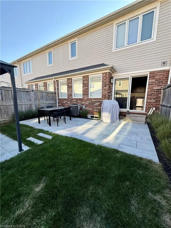 39 Abbott Crescent