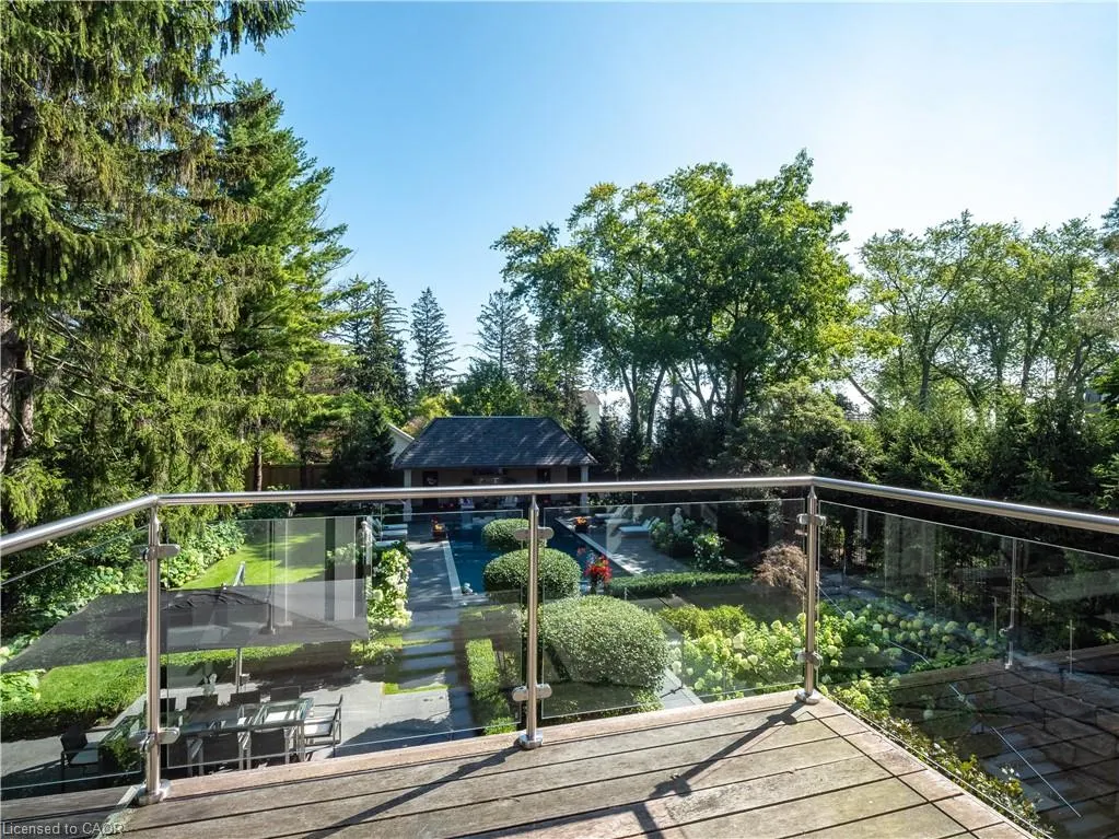 15 Chartwell Road