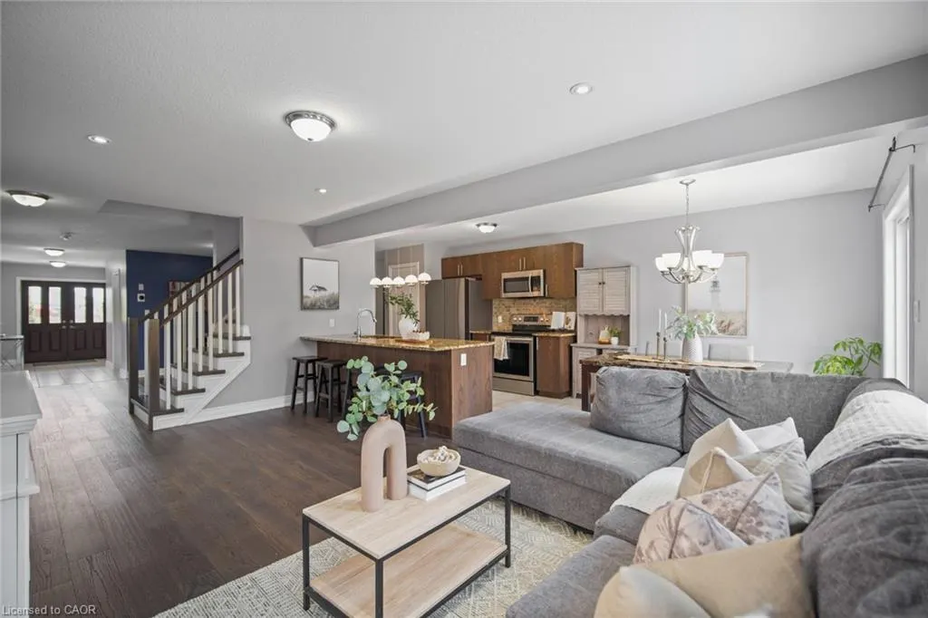 439 Moorlands Crescent
