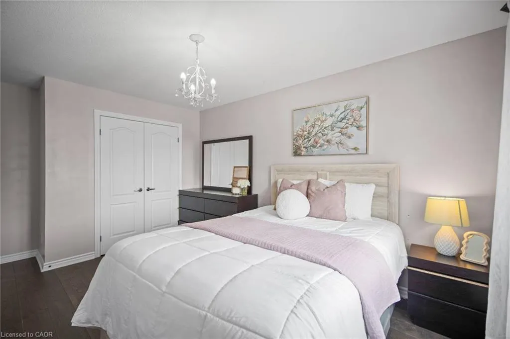 439 Moorlands Crescent