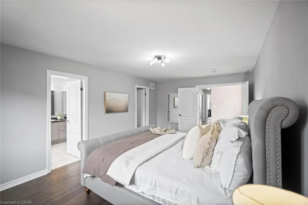 439 Moorlands Crescent