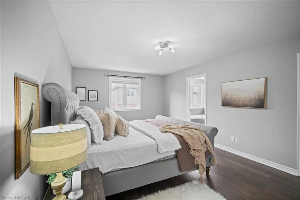 439 Moorlands Crescent