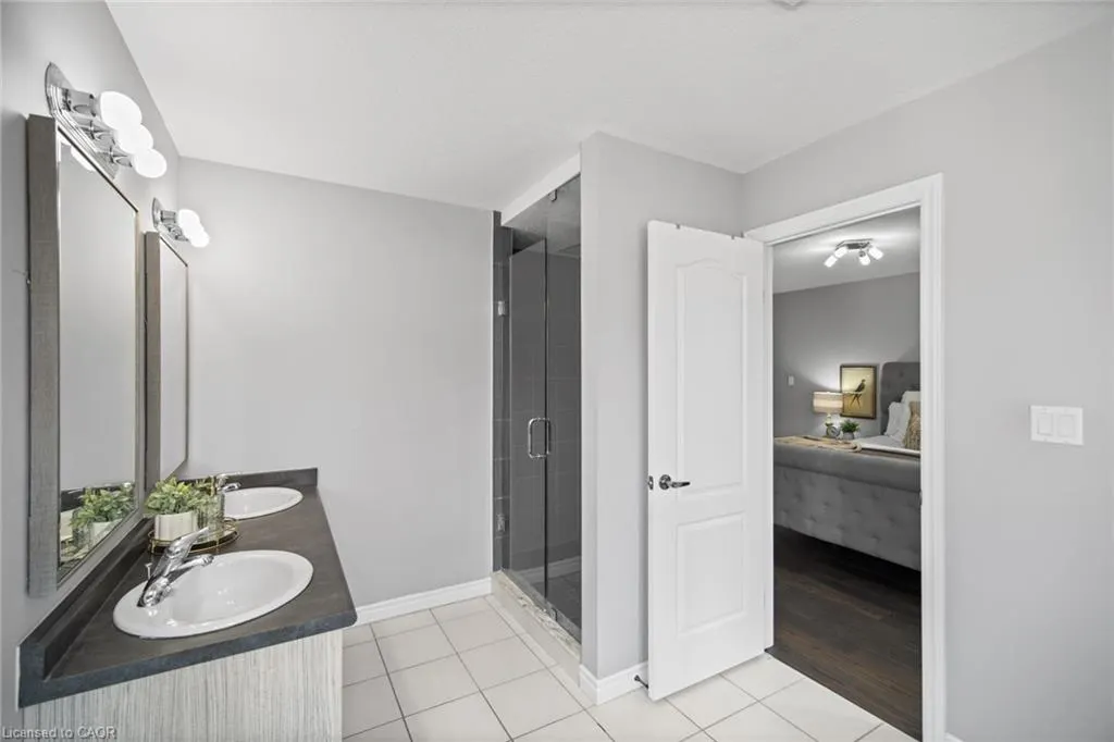 439 Moorlands Crescent