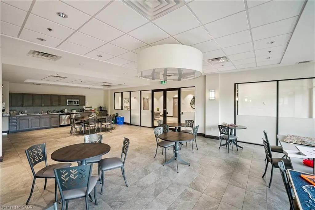 3290 New Street, #222