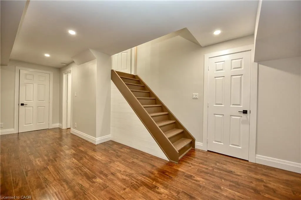 60 Crimson Ridge Road