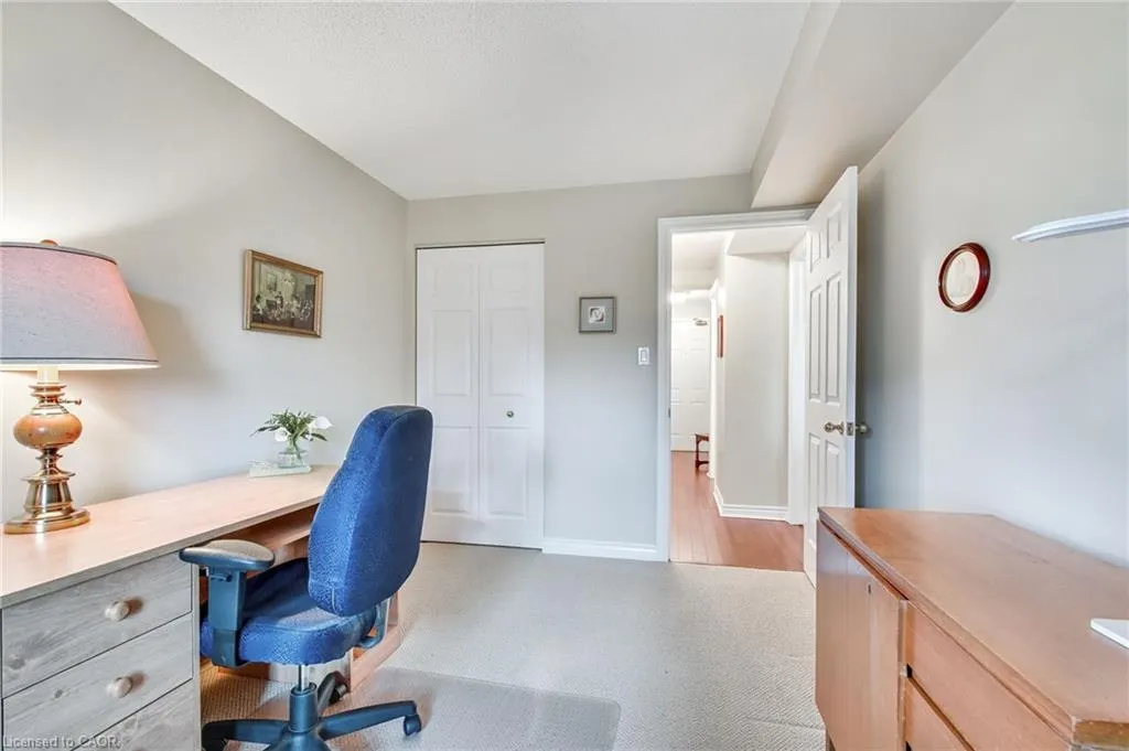 970 Golf Links Road, #205