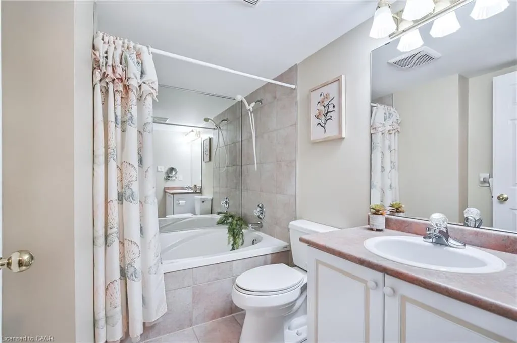 970 Golf Links Road, #205