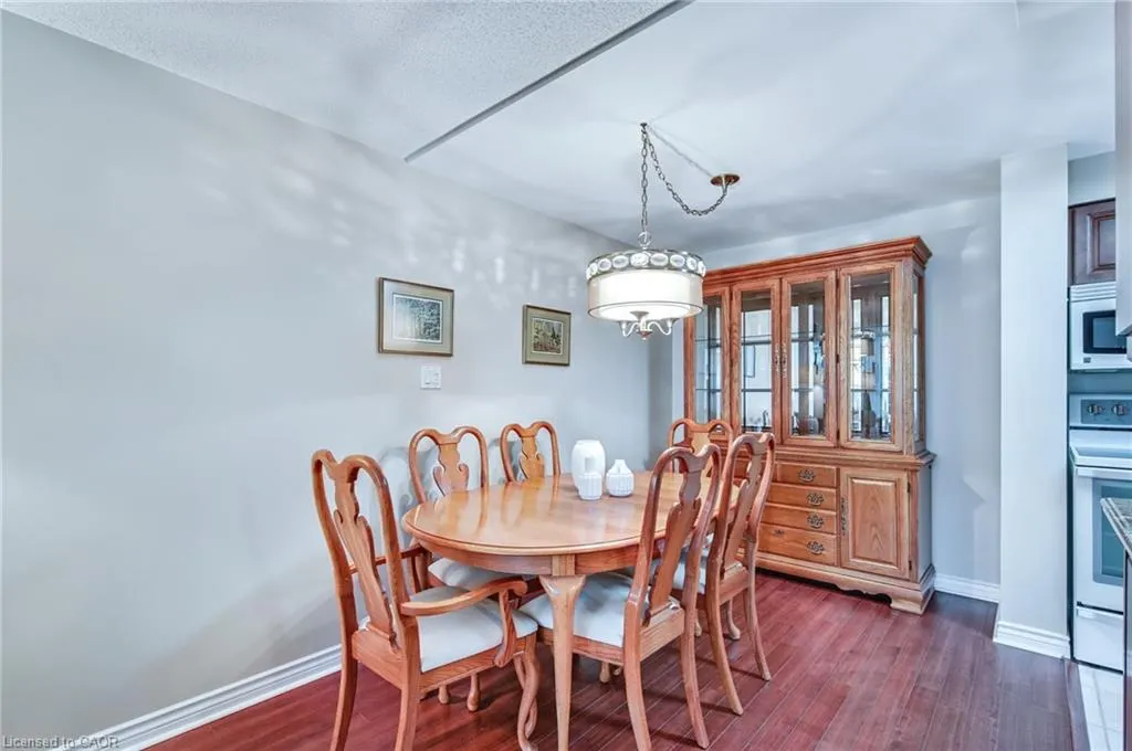 970 Golf Links Road, #205