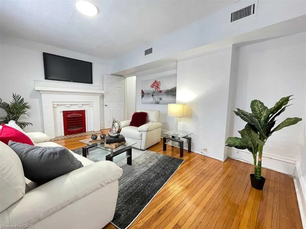 229 Locke Street S