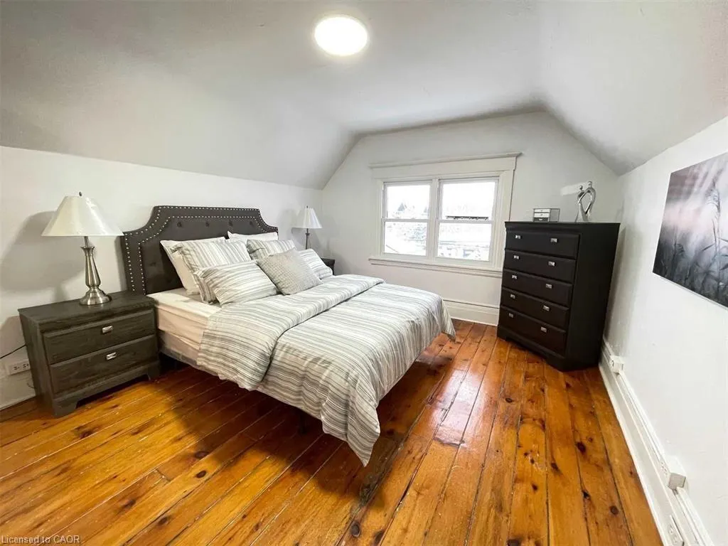 229 Locke Street S
