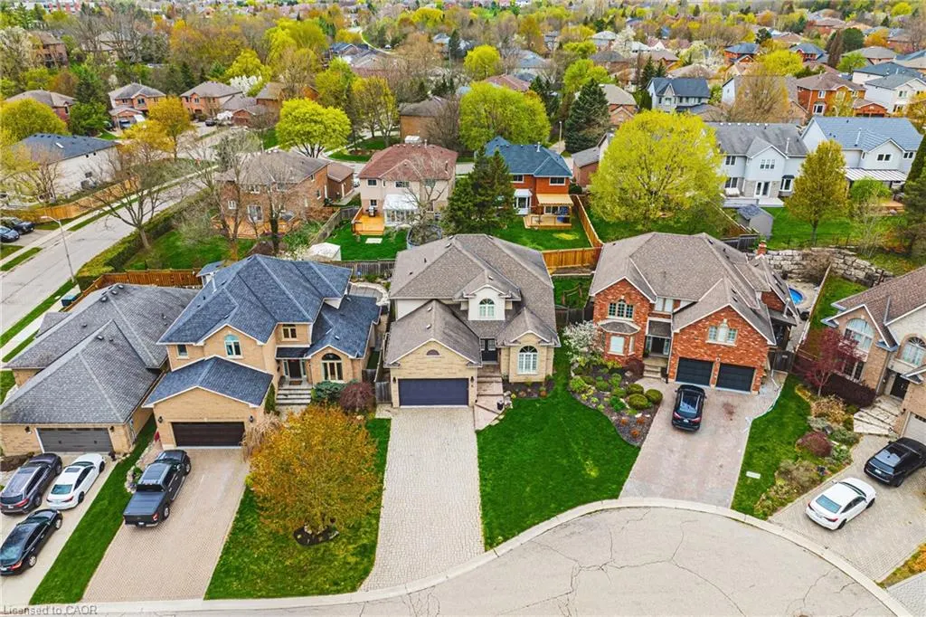 6 Windmill Place
