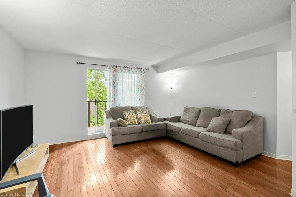 3499 Upper Middle Road, #210
