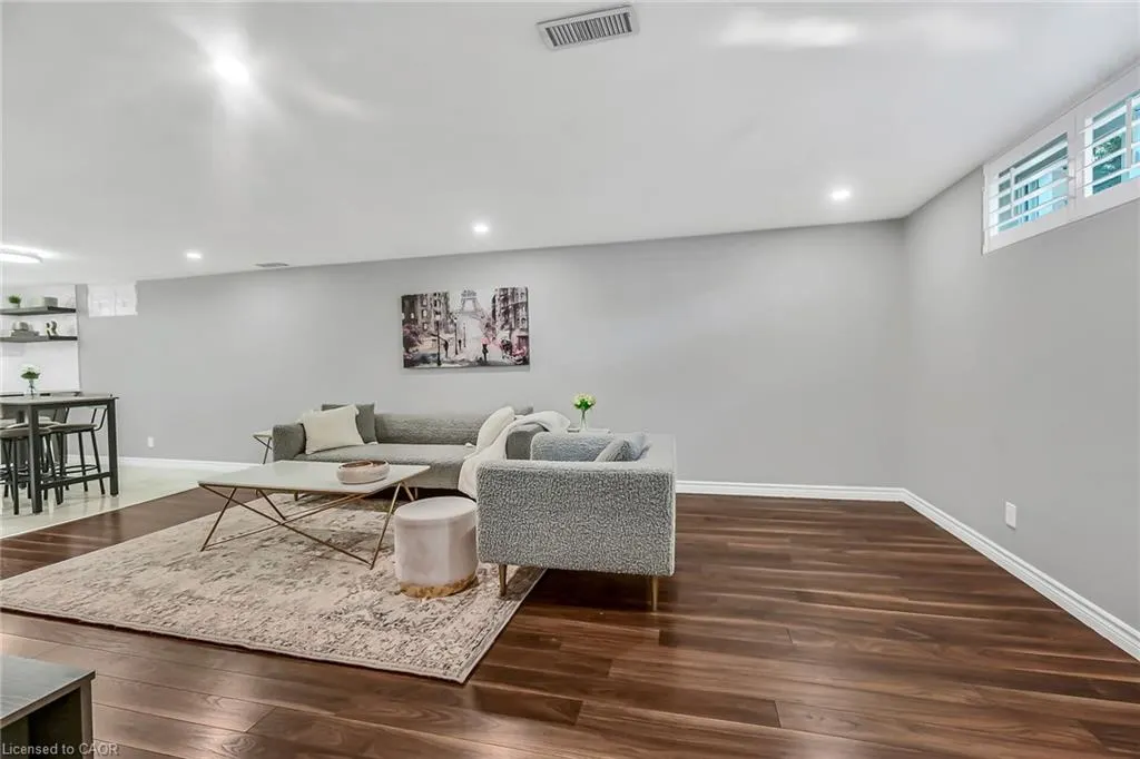 174 Kings Forest Drive, #B