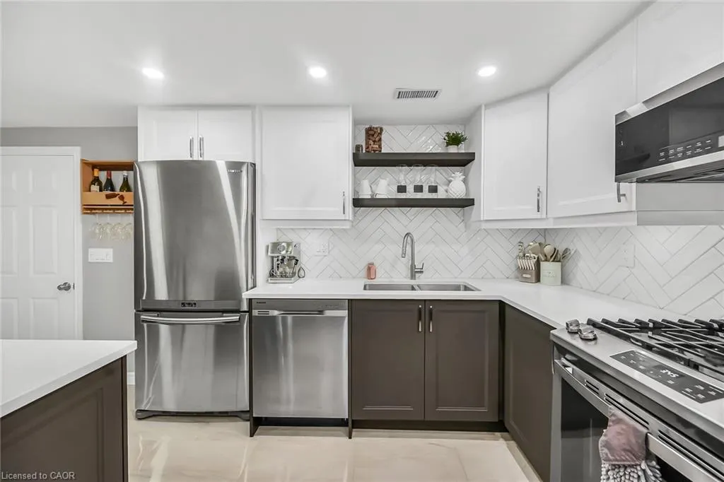 174 Kings Forest Drive, #B