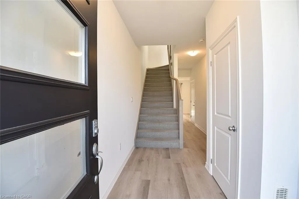 54 Capstone Lane