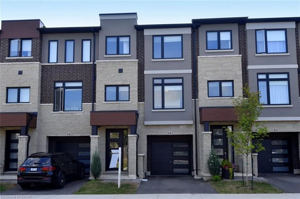 54 Capstone Lane