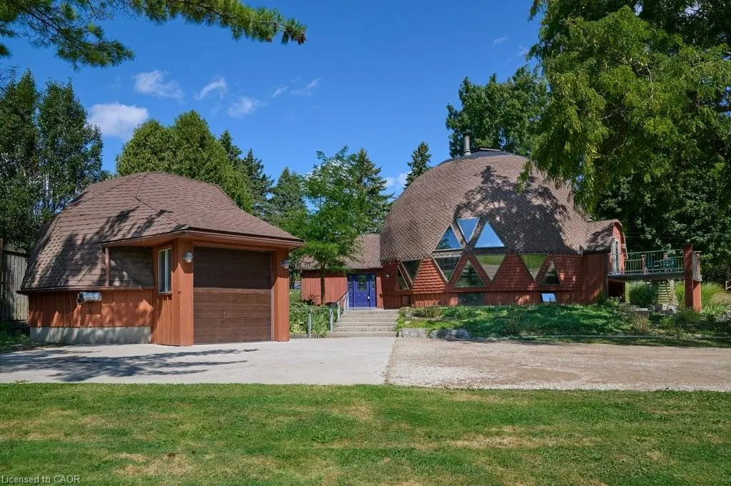 98 Meadowbrook Court