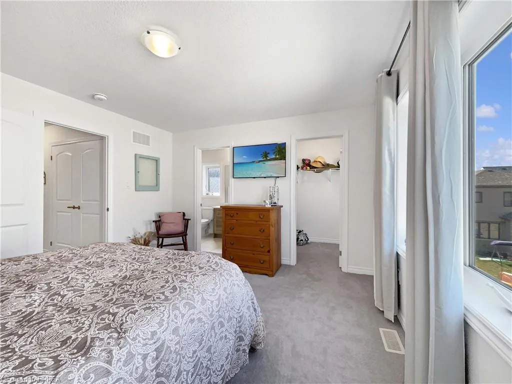 56 Bellhouse Avenue