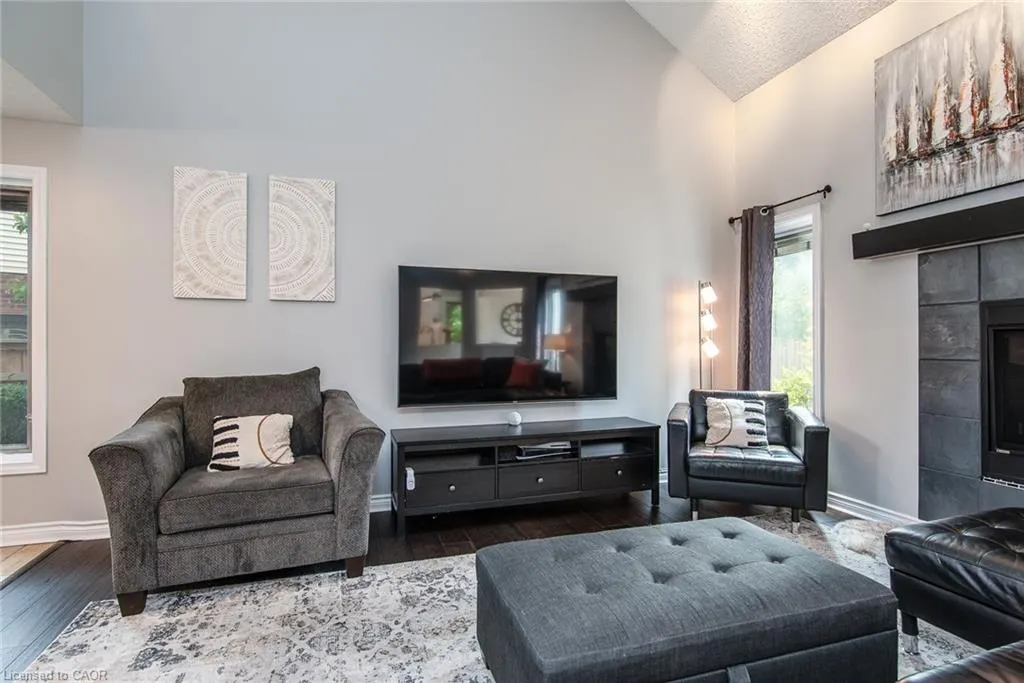 518 Baringham Place