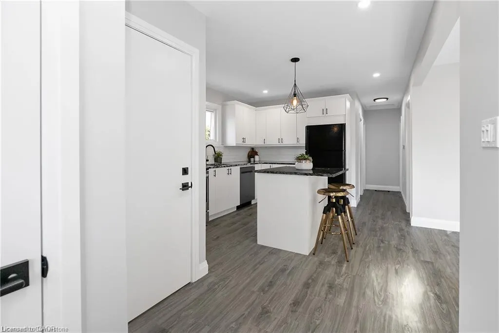 254 West 31st Street, #1