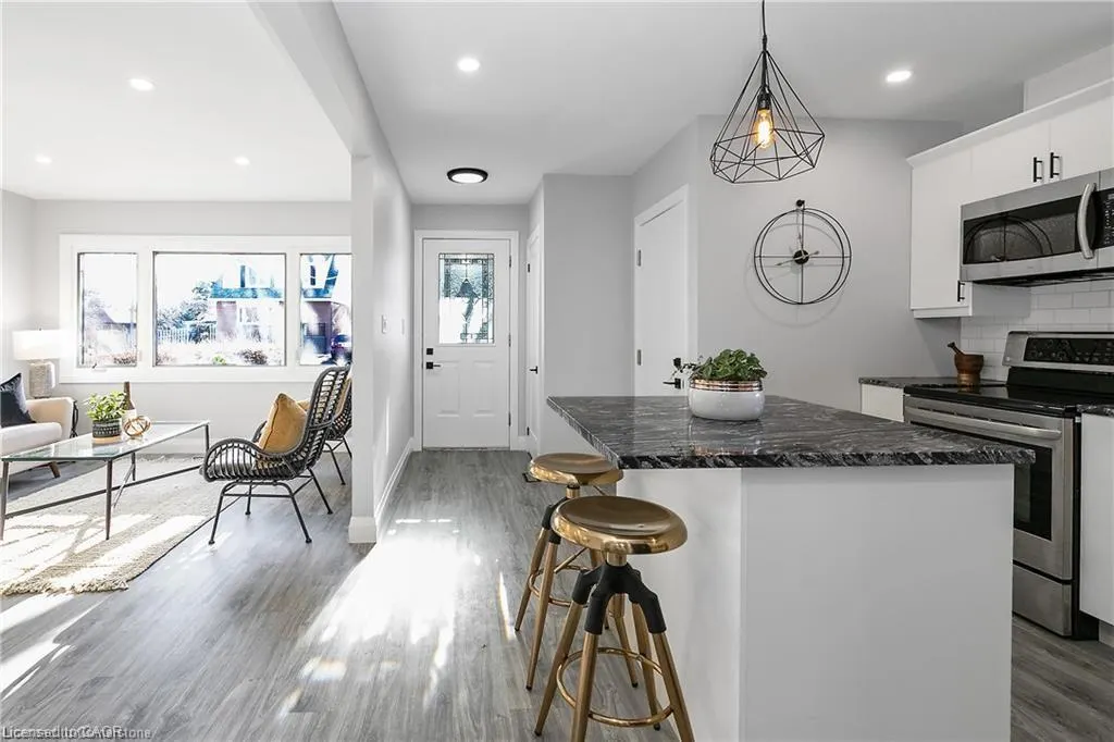 254 West 31st Street, #1