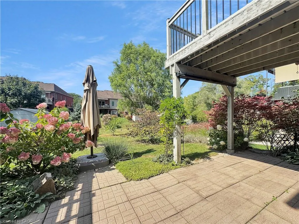 15 Iron Bridge Court