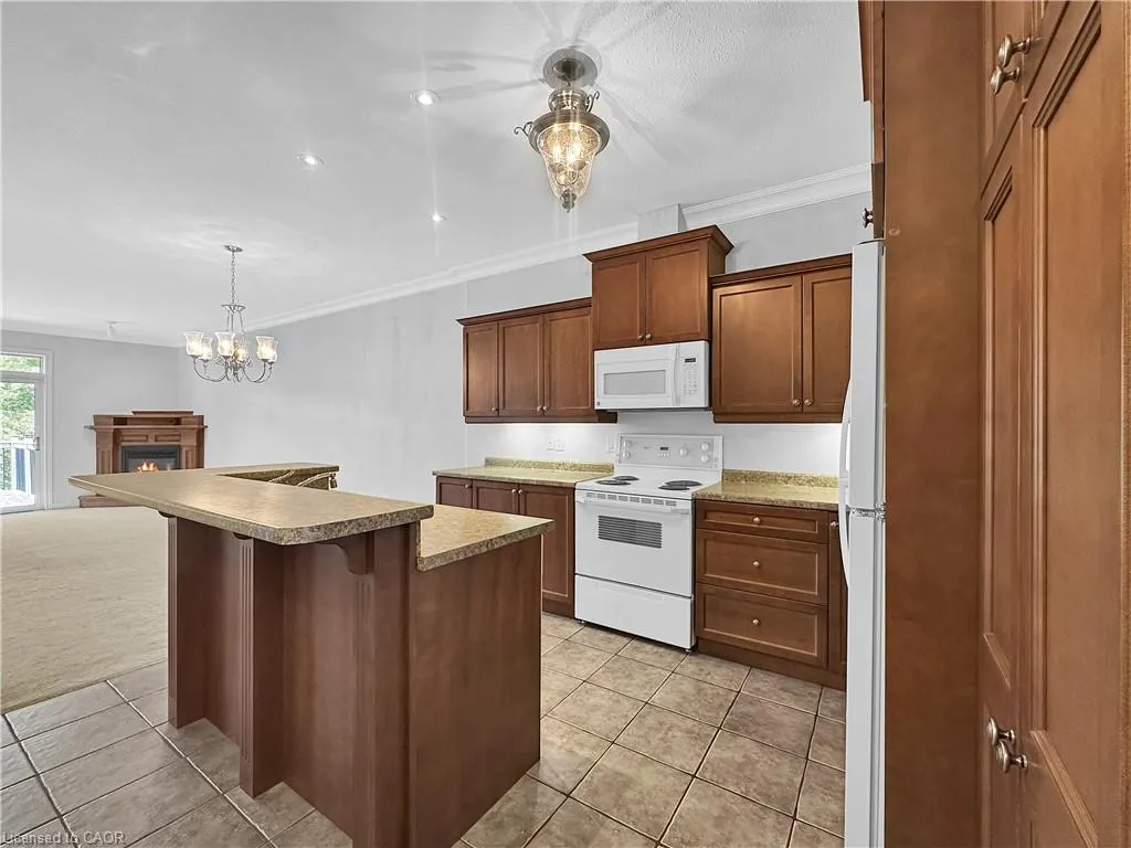 15 Iron Bridge Court
