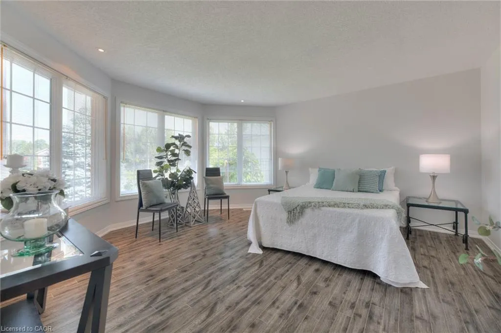 17 Woods Edge Court, #165