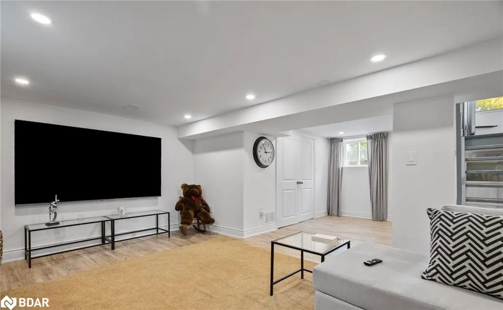 23 Thorley Drive