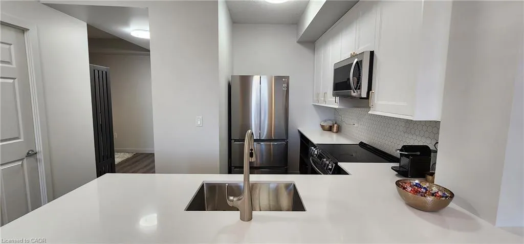 150 Water Street N, #1006
