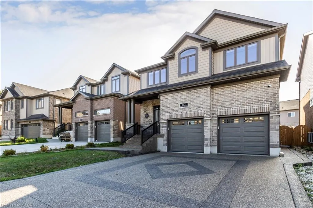 162 Mountain Holly Court