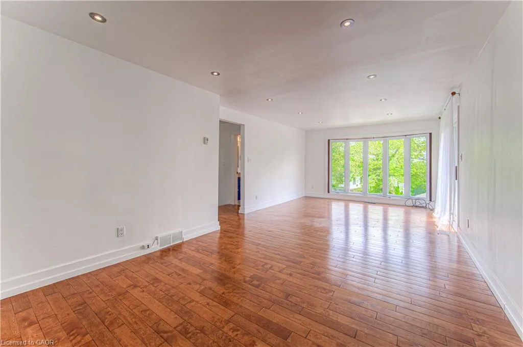 22 Dundonald Road